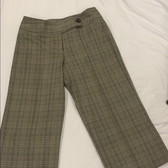 Good condition plaid capris!! - Picture 2 of 5